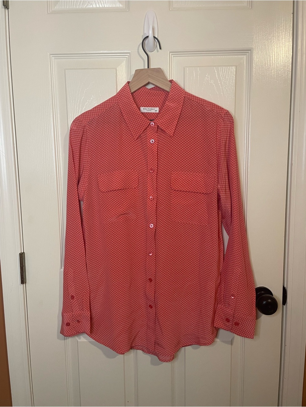 Equipement Femme Pink Dotted 100% Silk Button Down Shirt Size Preppy Medium